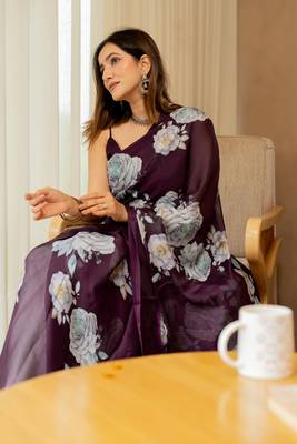 Wine floral print chiffon saree with unstiched blouse piece 4