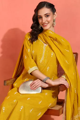 women's mustard cotton slub ikat print straight kurta with pant & dupatta (mustard)