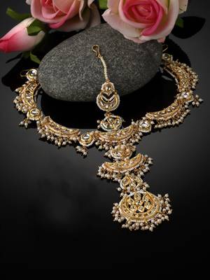 Zard roshni  matha patti hair jewellery 2