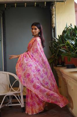 Peach floral print chiffon saree with unstiched blouse piece 3