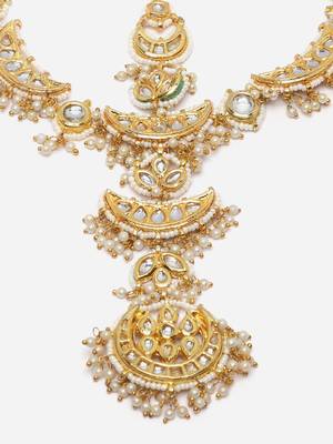 Zard roshni  matha patti hair jewellery 4