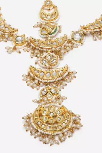 Zard roshni  matha patti hair jewellery