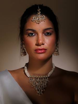 Gossamer maang tikka hair jewellery 1