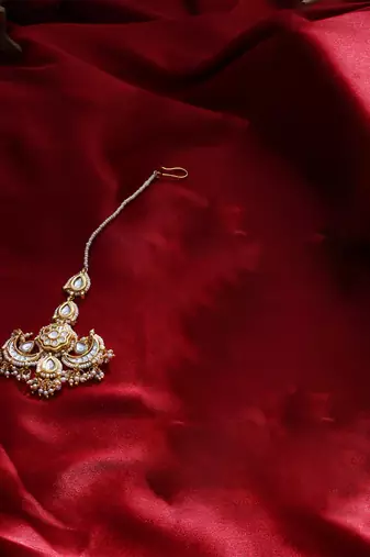 Gossamer maang tikka hair jewellery
