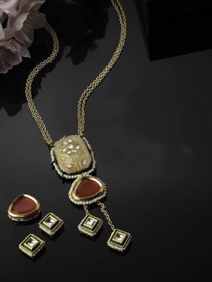 Burgundy blossom haar necklace 2