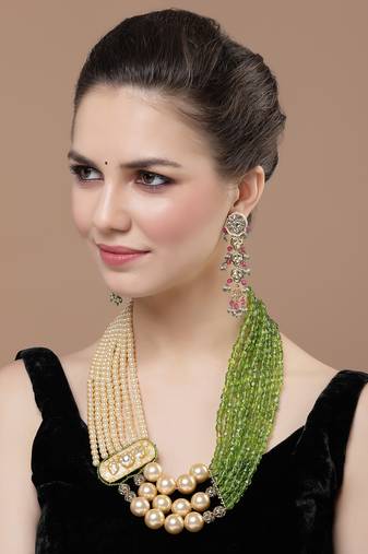Laurel string necklace