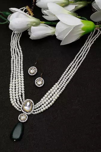 Verdant necklace with earring jewellery set