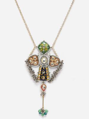 Raqs haar necklace 4