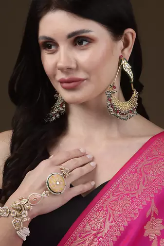 Gul-e-raang hath phool