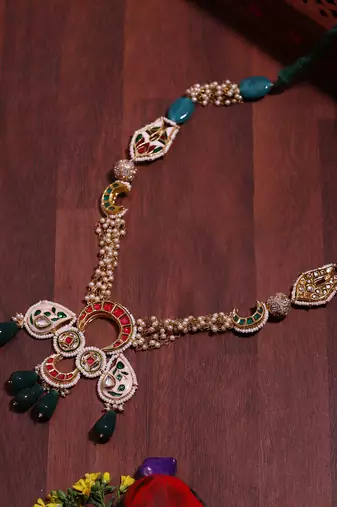 Laal haar necklace
