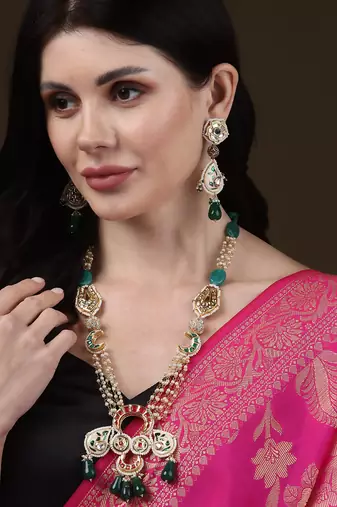Laal haar necklace