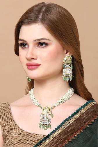Broccoli drop earring