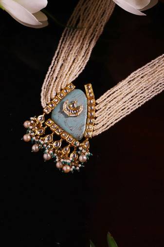 Turquoise haar necklace