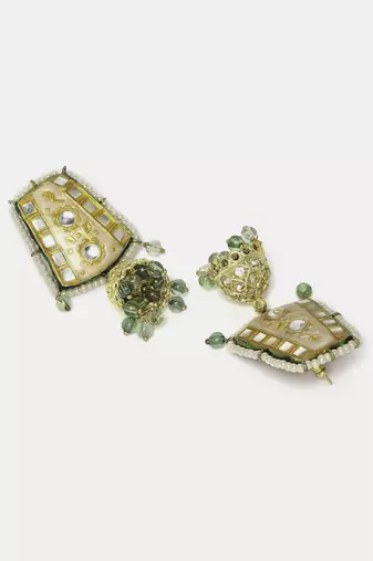 Hue jhumka earring