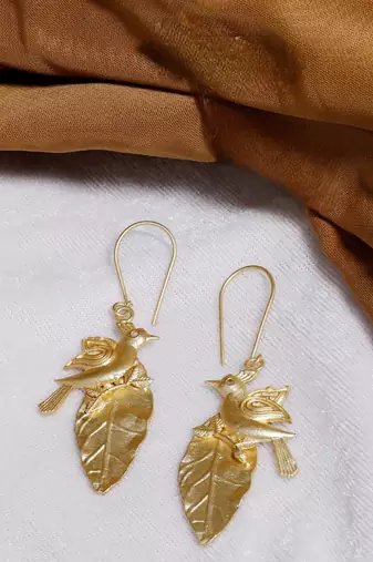 Khuda drop earring