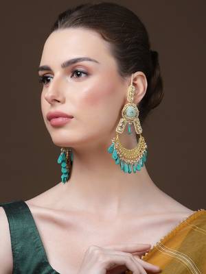 Saat drop earring 1