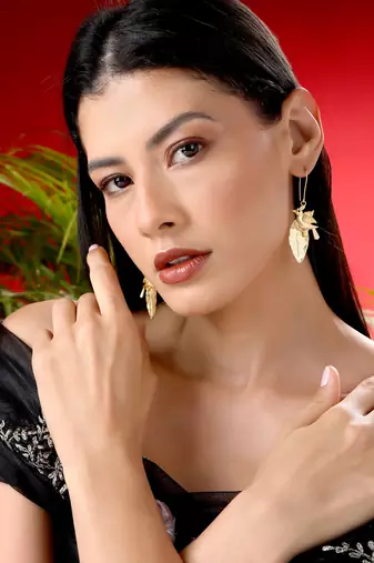 Khuda drop earring
