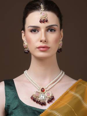 Coral drop earring 1