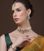 Gul-e-zahra drop earring