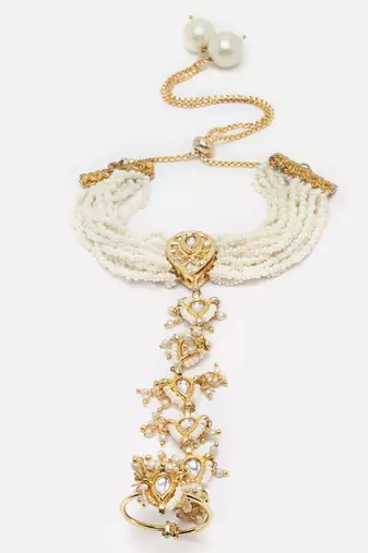 Meringue hath phool hand jewellery