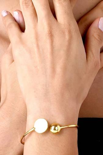 Zehar bracelets