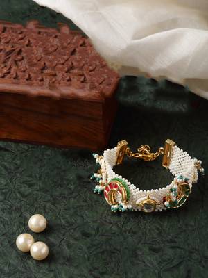 Hunter bracelets hand jewellery 2