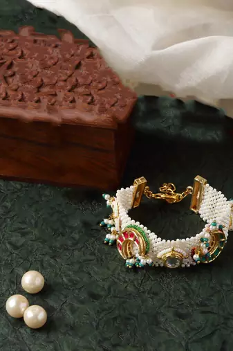 Hunter bracelets hand jewellery