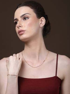 Swirl string necklace 1
