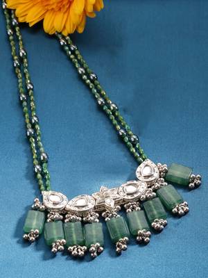 Fiza haar necklace 2