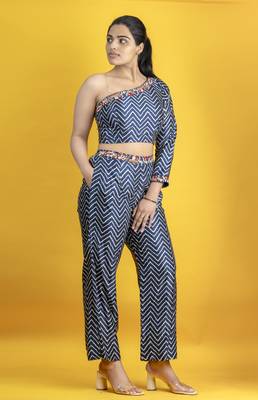 Indigo mashru fabric chevron pattern one shoulder crop top co ord set 3