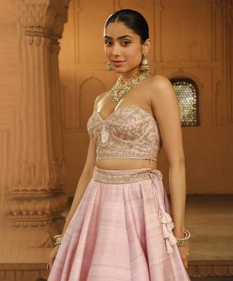 Mehnoor Razana Blush Pink Light Lehenga Set 4