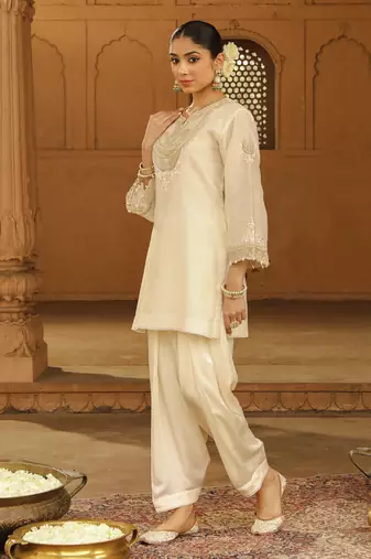 Mehnoor ashira daisy ivory short kurta with salwar set