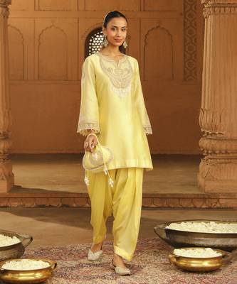 Mehnoor ashira lemon yellow short kurta with salwar set 1