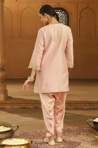 Mehnoor arisa blush pink short kurta with salwar set