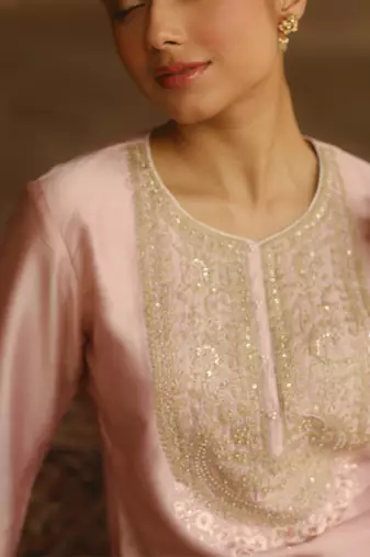 Mehnoor arisa blush pink short kurta with salwar set