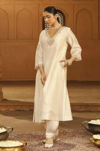 Mehnoor Akira Daisy Ivory A-Line Chauga With Salwar Set