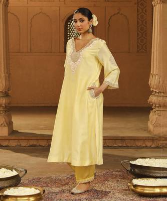 Mehnoor Akira Lemon Yellow A-Line Chauga With Salwar Set 5