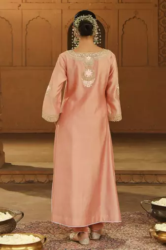 Mehnoor Sanvi Off-Rose A-Line Chauga With Salwar Set