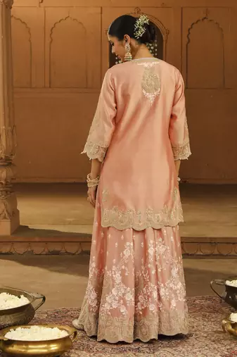 Mehnoor ayda Off Rose short kurta with sharara and dupatta set