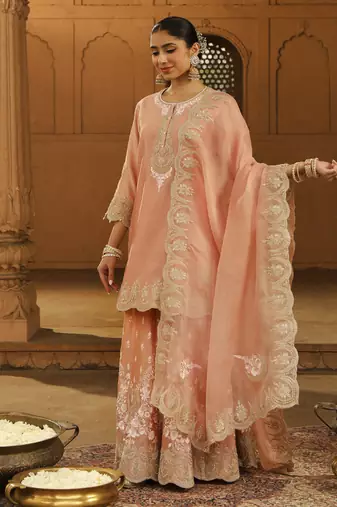 Mehnoor ayda Off Rose short kurta with sharara and dupatta set