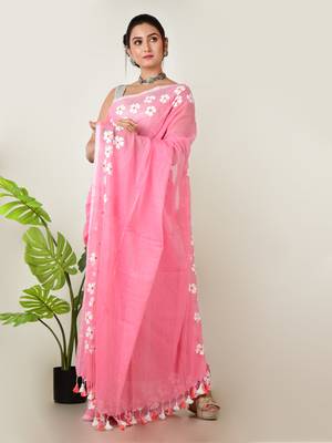 Aakar pink handloom cotton saree with handcrafted floral art 2