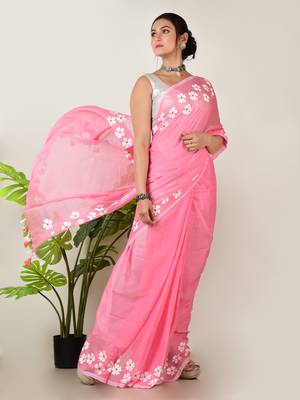 Aakar pink handloom cotton saree with handcrafted floral art 3