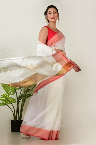 Aakar Aagomoni | white handloom cottton saree with red border