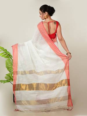 Aakar Aagomoni | white handloom cottton saree with red border 4