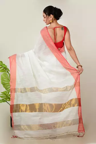 Aakar Aagomoni | white handloom cottton saree with red border