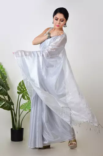 Aakar  white handloom tissue saree