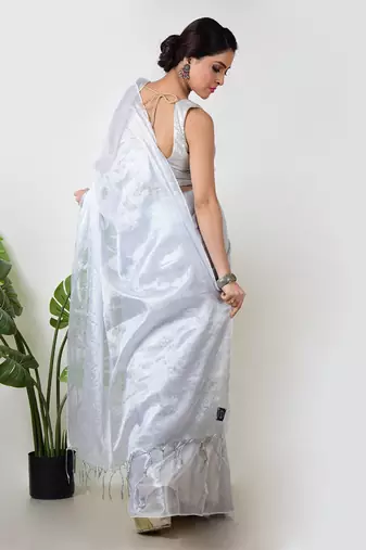 Aakar  white handloom tissue saree