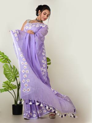 Aakar lavender handloom cotton saree with delicate handcrafted floral art 2