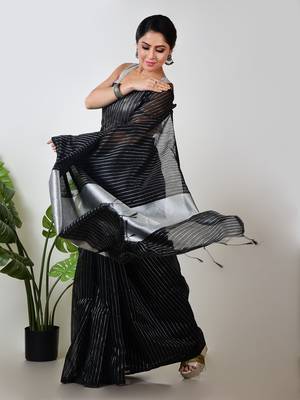 Aakar black handloom linen saree with white zari stripe 4