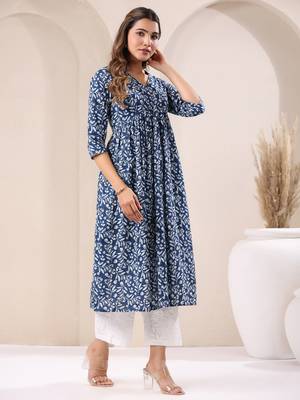 Janasya women's blue pure cotton floral printed a-line kurta 1
